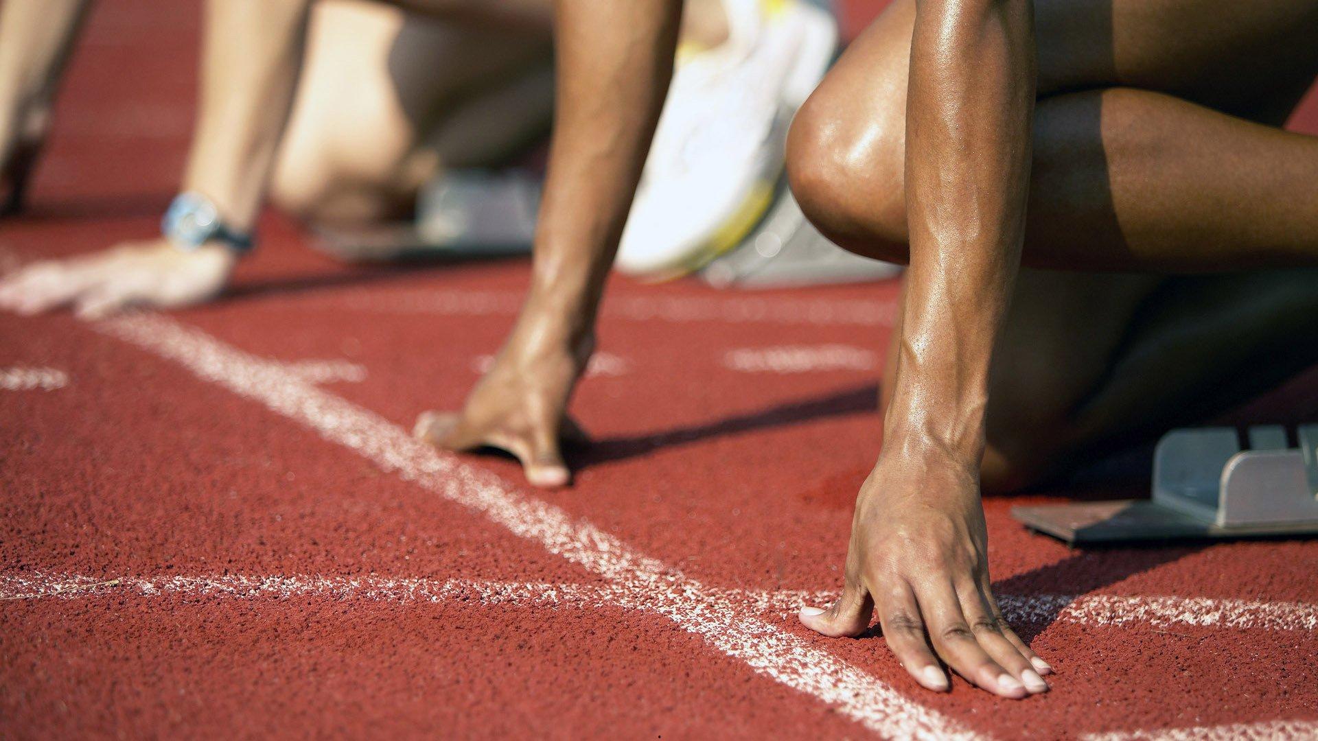 纳达尔关键破发点力挽狂澜 鏖战五盘晋级法网半决赛