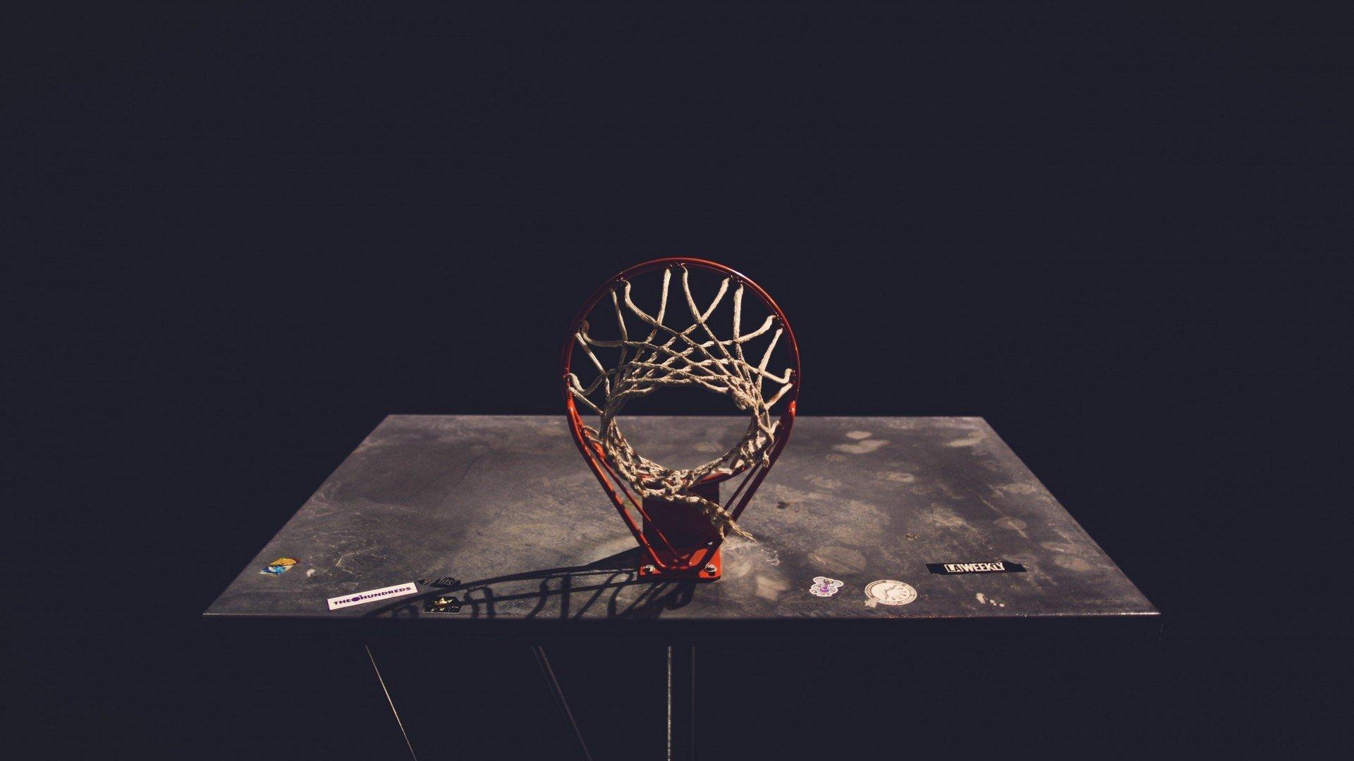 天才新星上演帽子戏法,助球队逆转夺冠