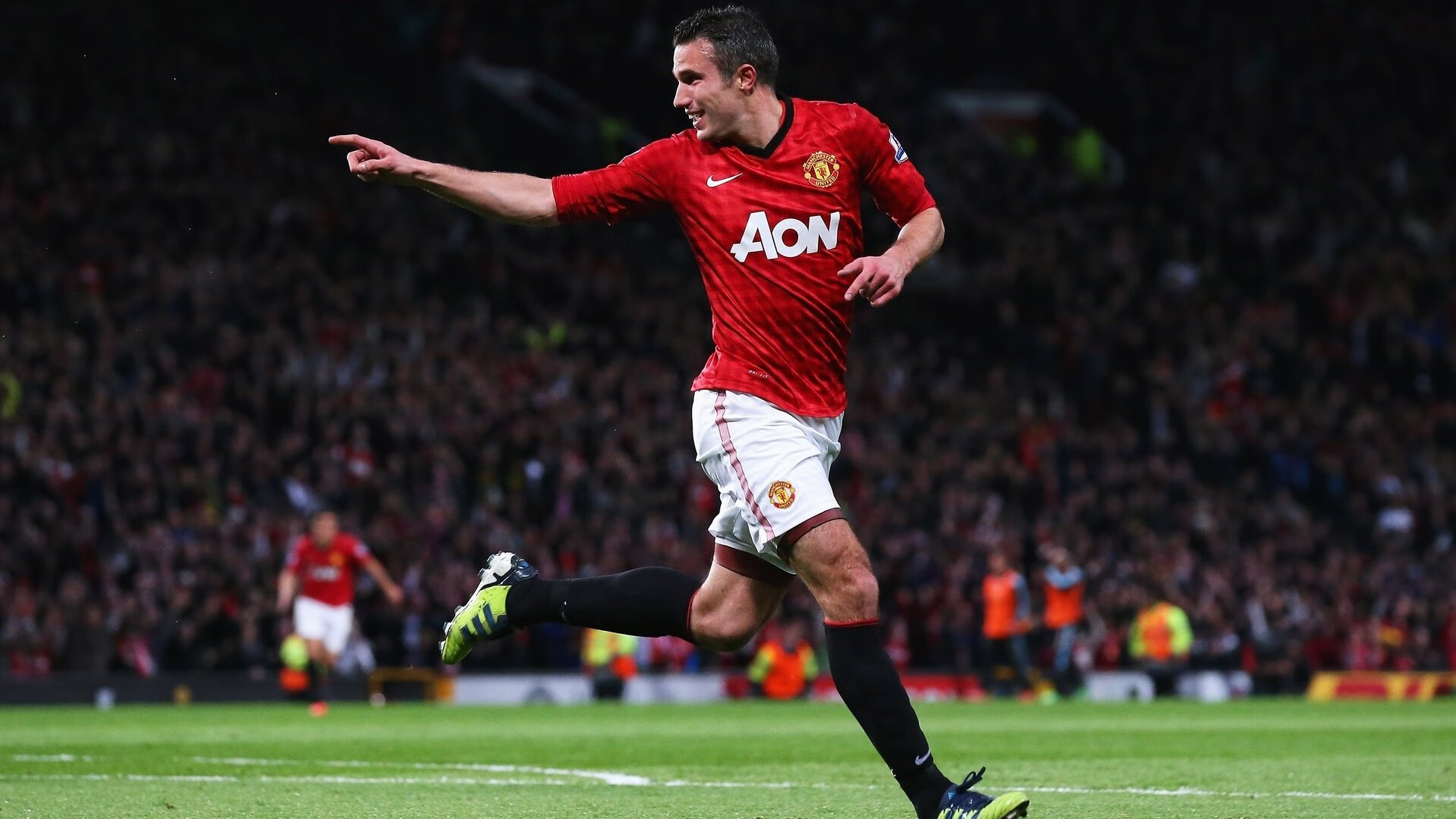 意甲联赛激战正酣,国际米兰领跑积分榜,尤文图斯紧追不舍